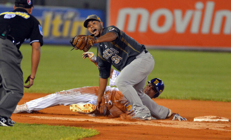 Why are Venezuelans so crazy about beisbol?