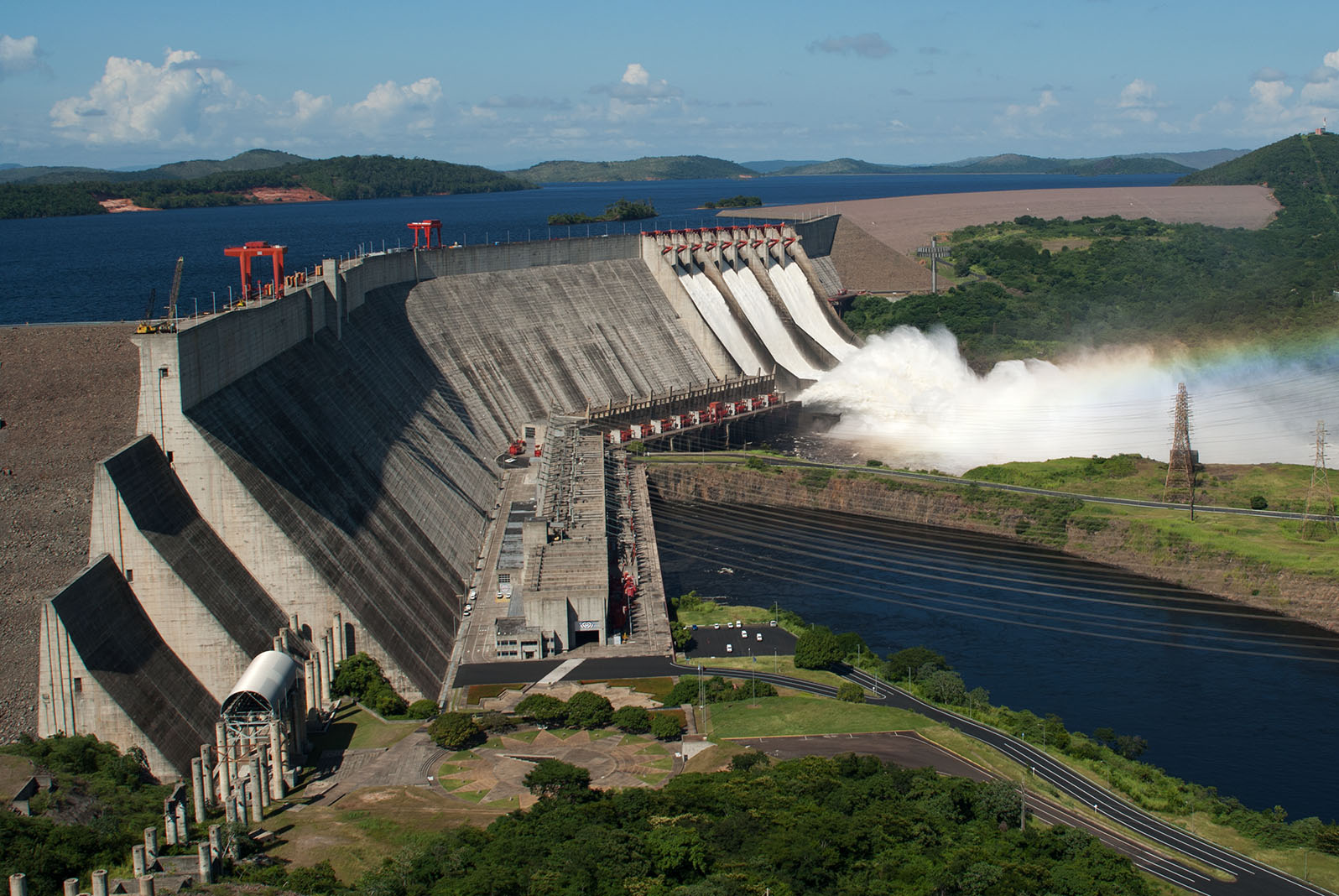 В какой стране крупнейшая гэс. Гури ГЭС. Венесуэльская ГЭС Гури. Водохранилище Гури. Плотина Гури Венесуэла.