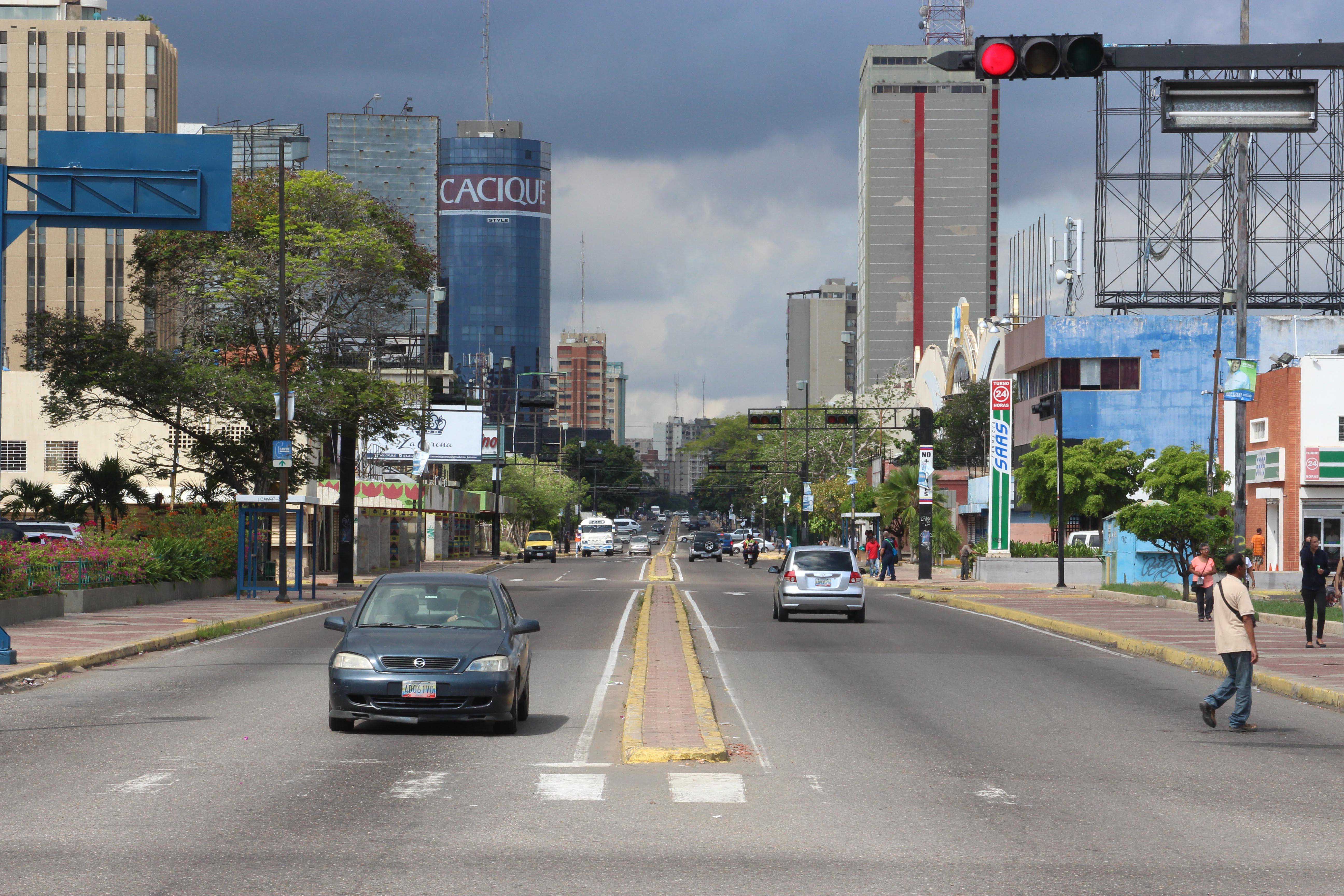 Teen girls in Maracaibo